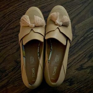 Toms Tassel Loafers - Womens 8.5 - Worn Once